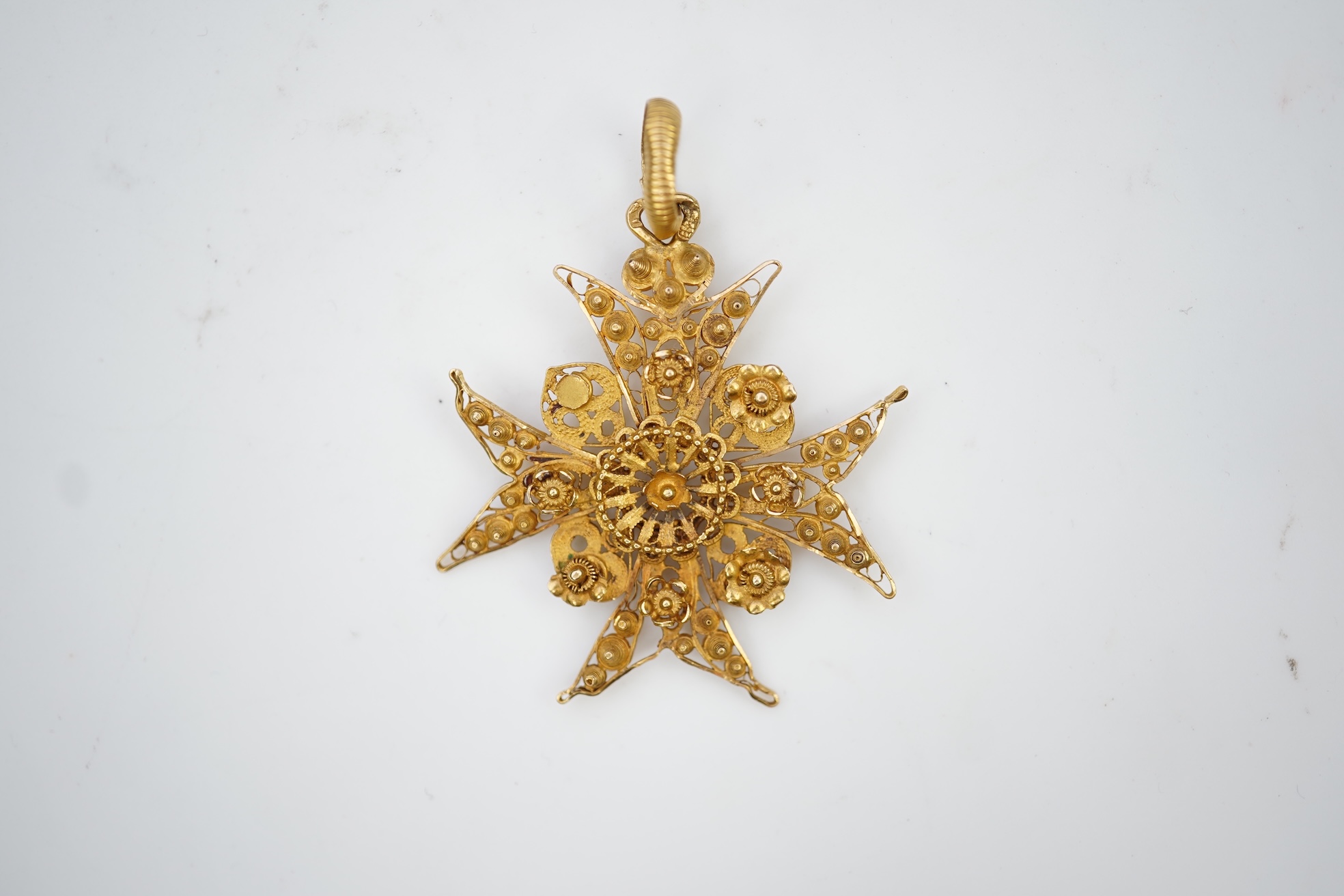 A Victorian gold pendant, 1830s